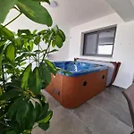 Apartamento Carisa Deluxe With Jacuzzi *