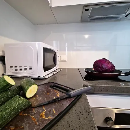 Апартаменты Carisa Deluxe With Jacuzzi