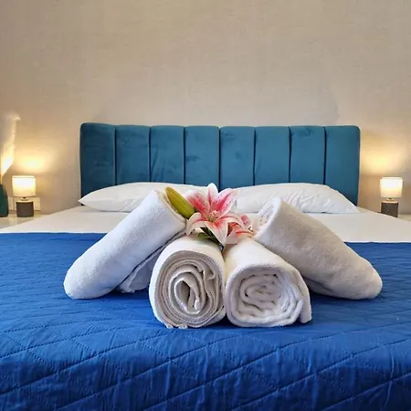 Carisa Deluxe With Jacuzzi *