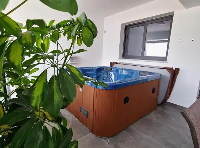 Apartment Carisa Deluxe With Jacuzzi *