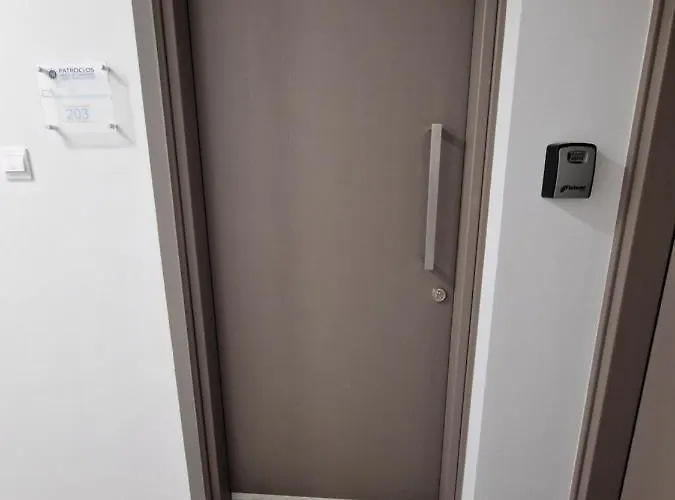 Carisa Deluxe With Jacuzzi Appartamento Larnaca