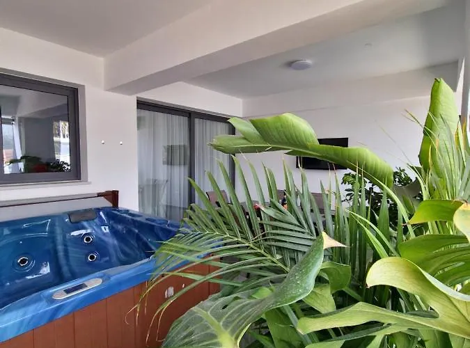 Carisa Deluxe With Jacuzzi Appartamento Larnaca