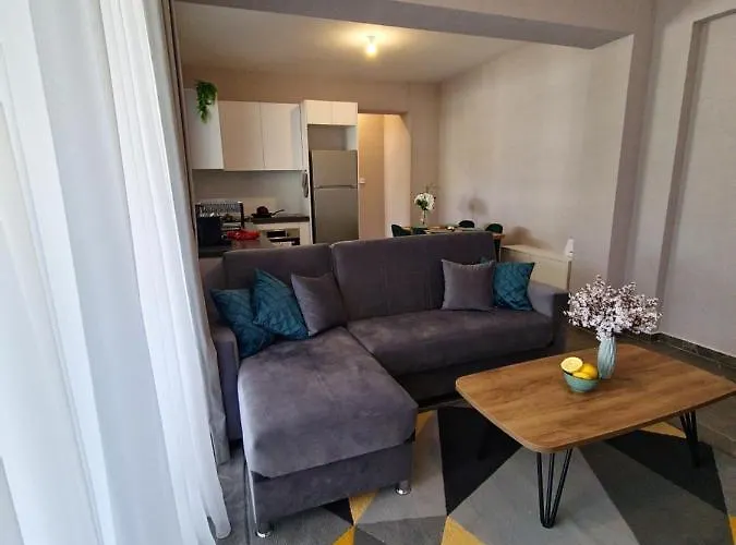 Carisa Deluxe With Jacuzzi