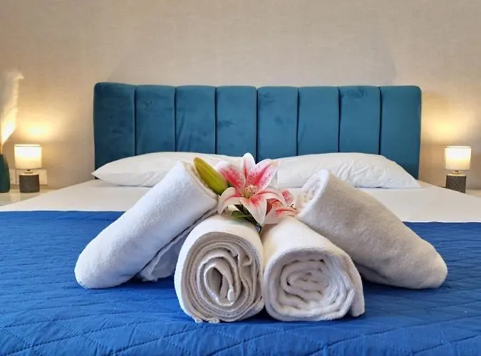 Carisa Deluxe With Jacuzzi *